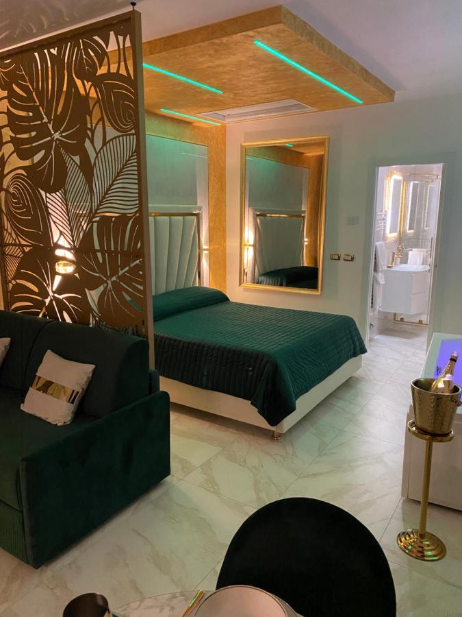 Fashion Apartment Gold Bologna With Jacuzzi & Car Garage Dış mekan fotoğraf