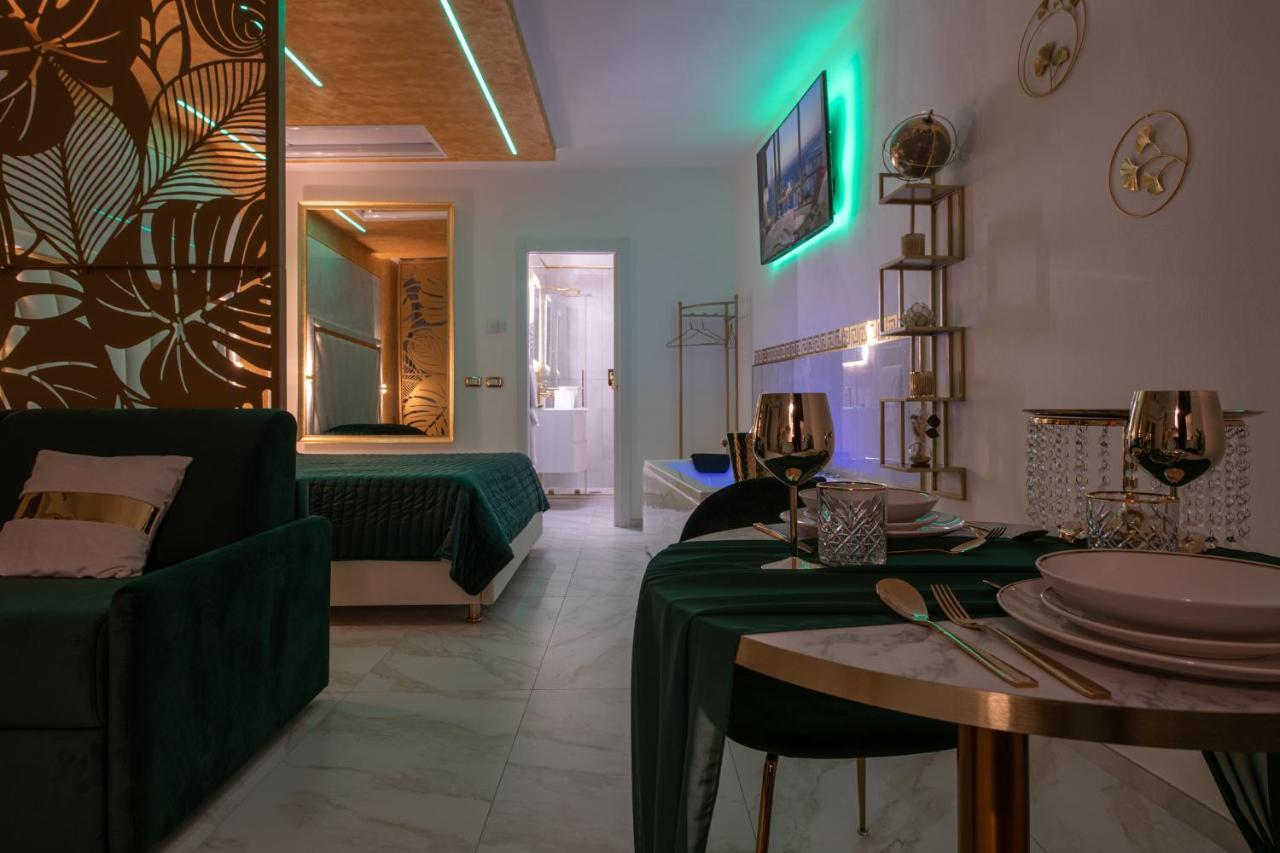 Fashion Apartment Gold Bologna With Jacuzzi & Car Garage Dış mekan fotoğraf