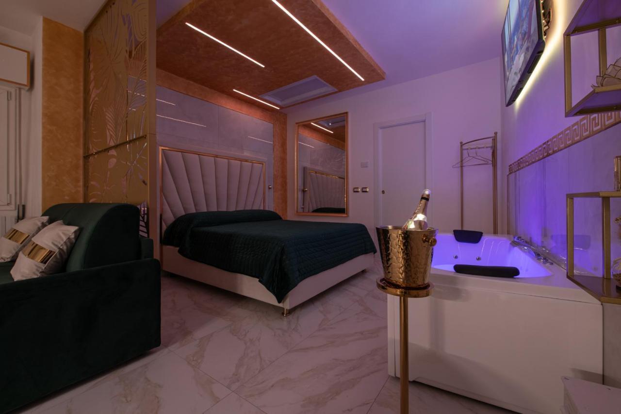 Fashion Apartment Gold Bologna With Jacuzzi & Car Garage Dış mekan fotoğraf