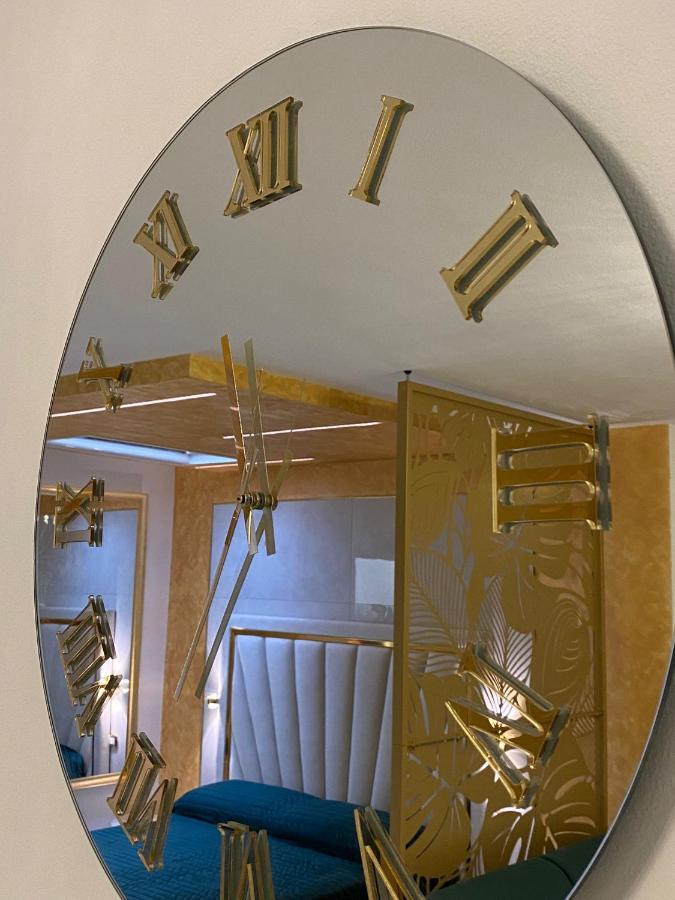 Fashion Apartment Gold Bologna With Jacuzzi & Car Garage Dış mekan fotoğraf