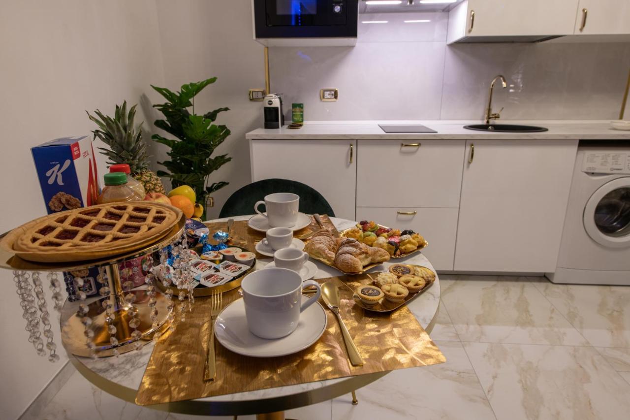 Fashion Apartment Gold Bologna With Jacuzzi & Car Garage Dış mekan fotoğraf