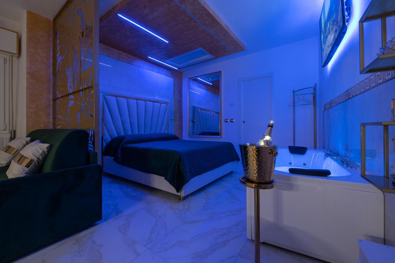Fashion Apartment Gold Bologna With Jacuzzi & Car Garage Dış mekan fotoğraf