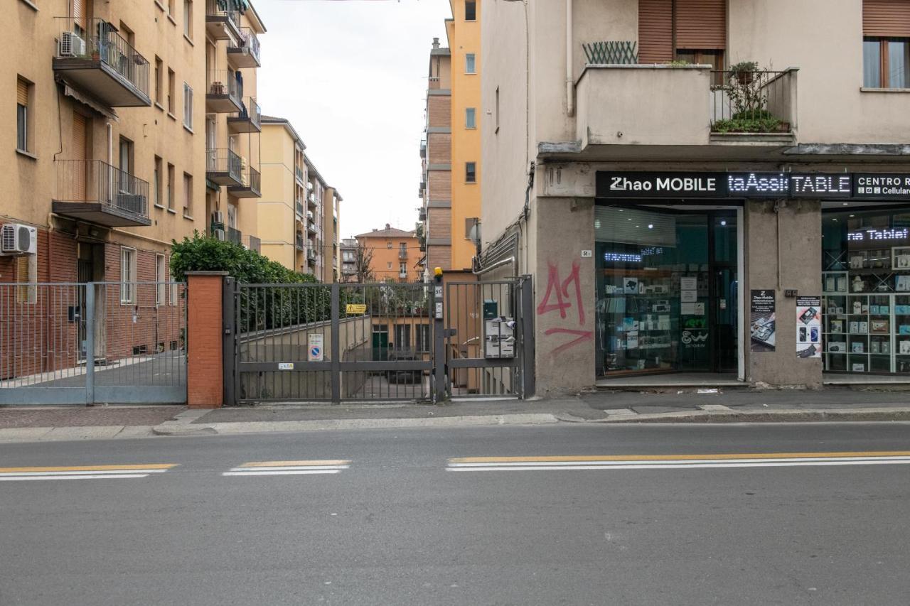 Fashion Apartment Gold Bologna With Jacuzzi & Car Garage Dış mekan fotoğraf