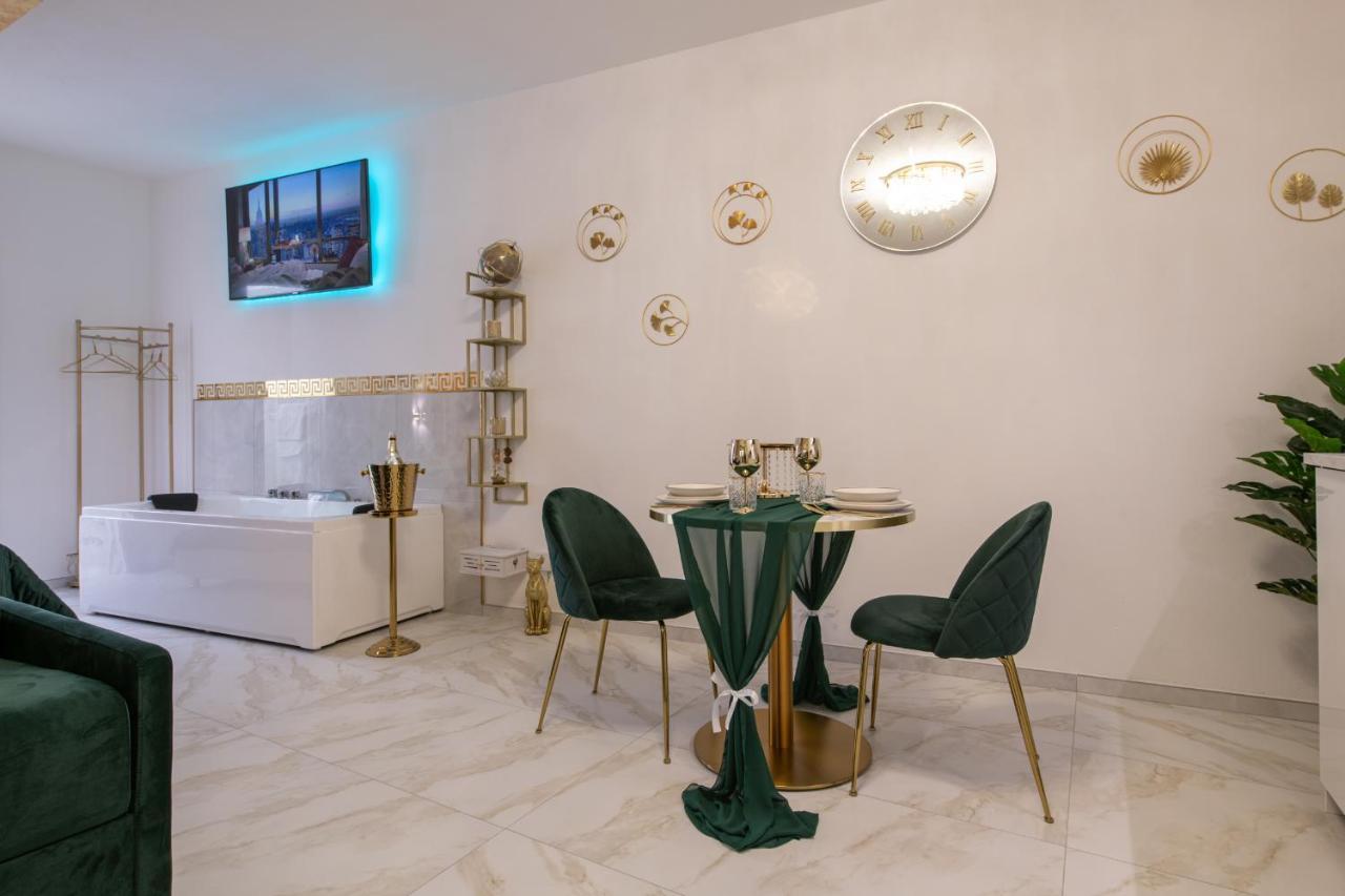 Fashion Apartment Gold Bologna With Jacuzzi & Car Garage Dış mekan fotoğraf