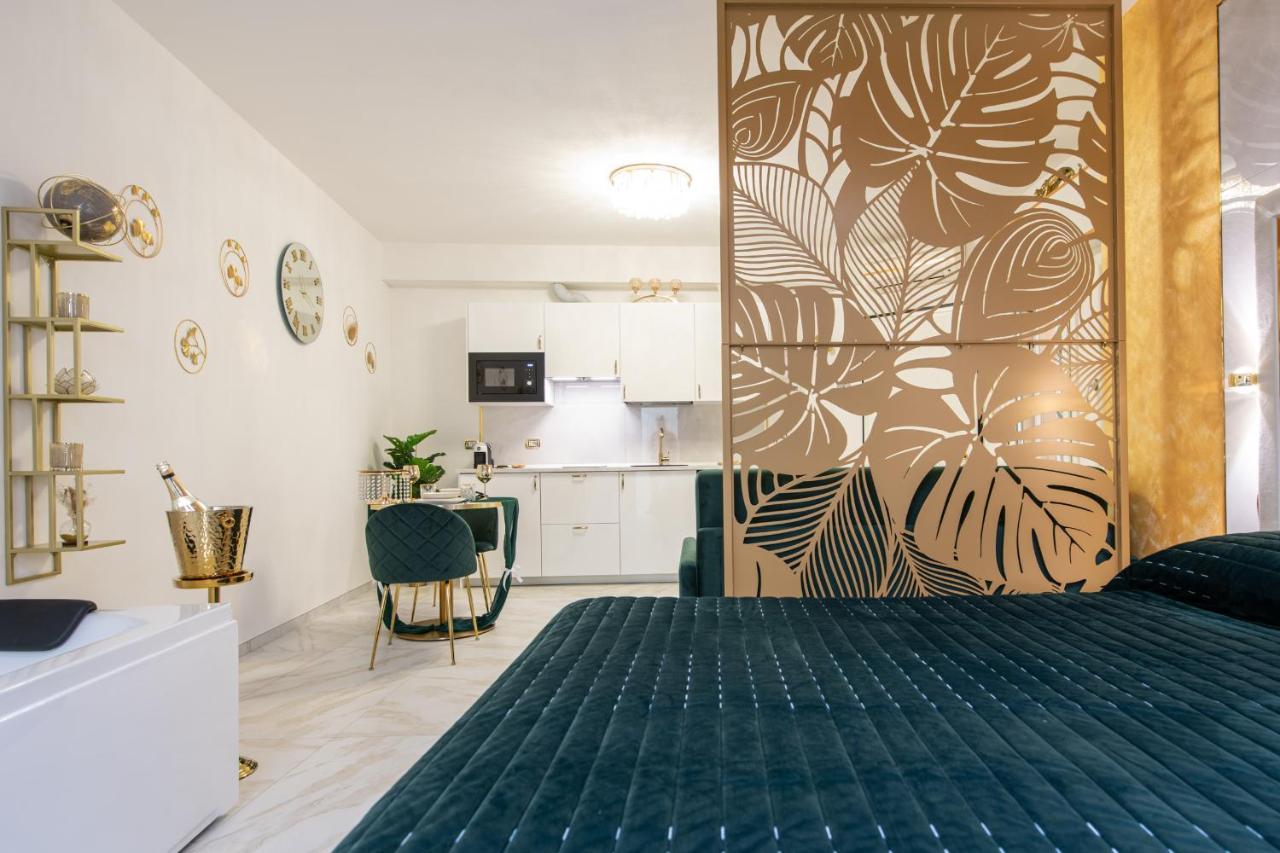 Fashion Apartment Gold Bologna With Jacuzzi & Car Garage Dış mekan fotoğraf