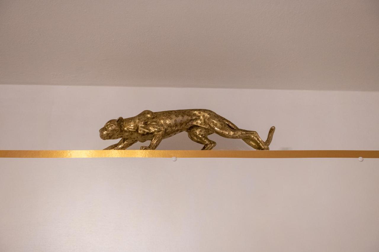 Fashion Apartment Gold Bologna With Jacuzzi & Car Garage Dış mekan fotoğraf