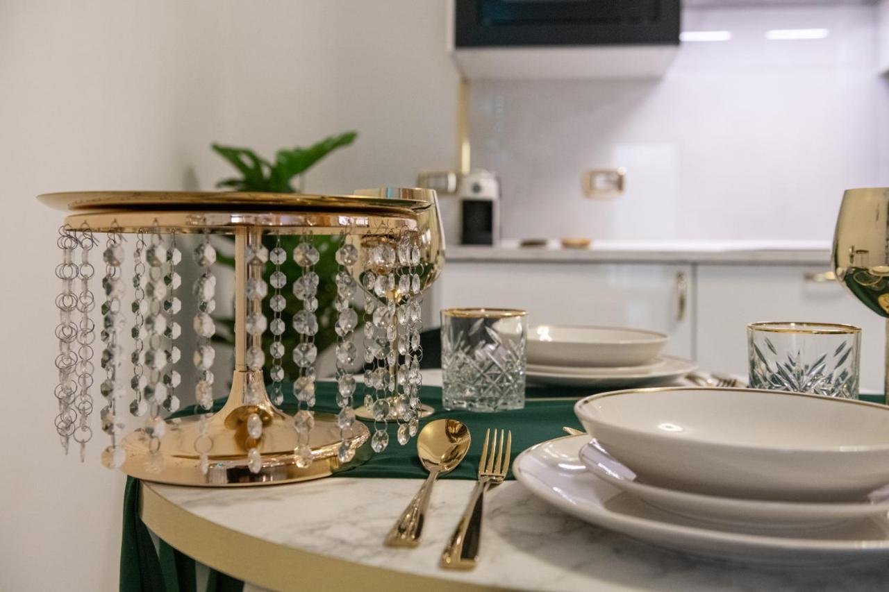 Fashion Apartment Gold Bologna With Jacuzzi & Car Garage Dış mekan fotoğraf