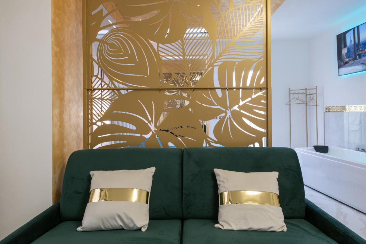 Fashion Apartment Gold Bologna With Jacuzzi & Car Garage Dış mekan fotoğraf