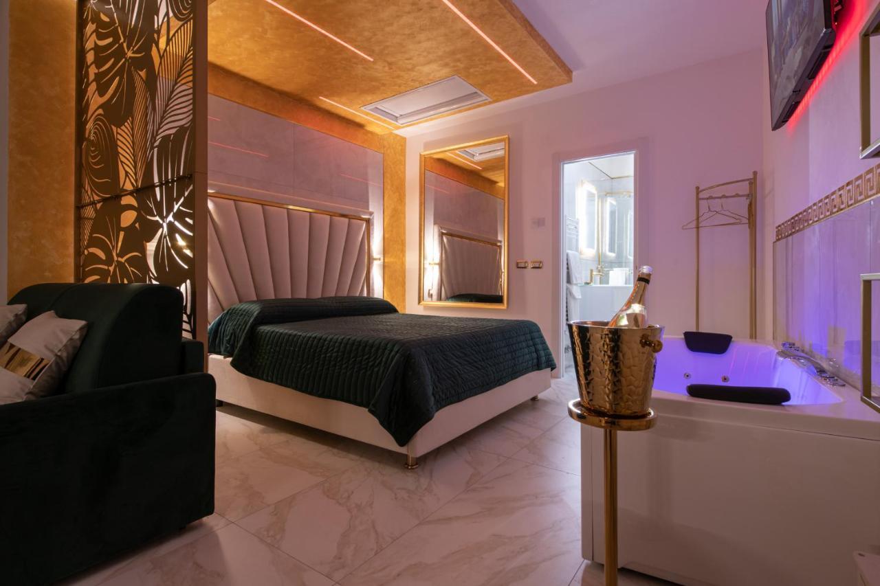 Fashion Apartment Gold Bologna With Jacuzzi & Car Garage Dış mekan fotoğraf
