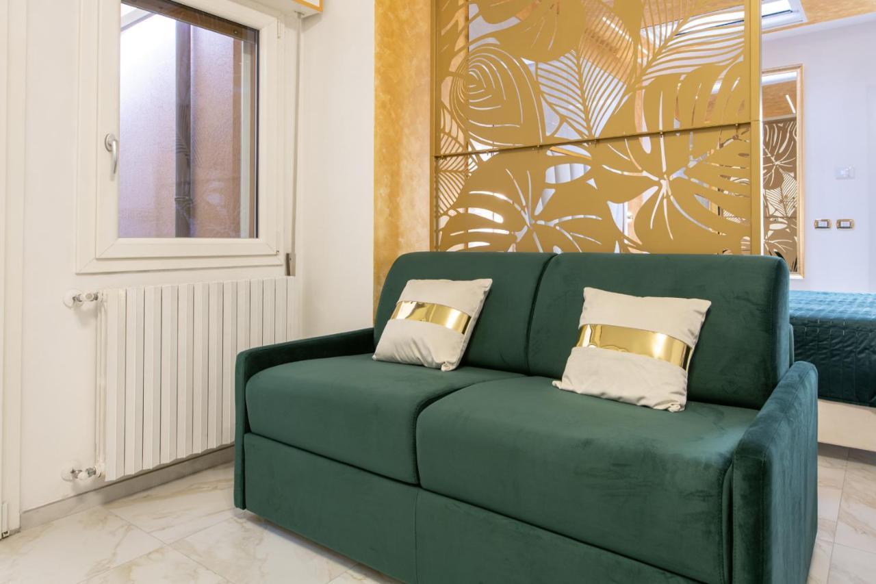 Fashion Apartment Gold Bologna With Jacuzzi & Car Garage Dış mekan fotoğraf