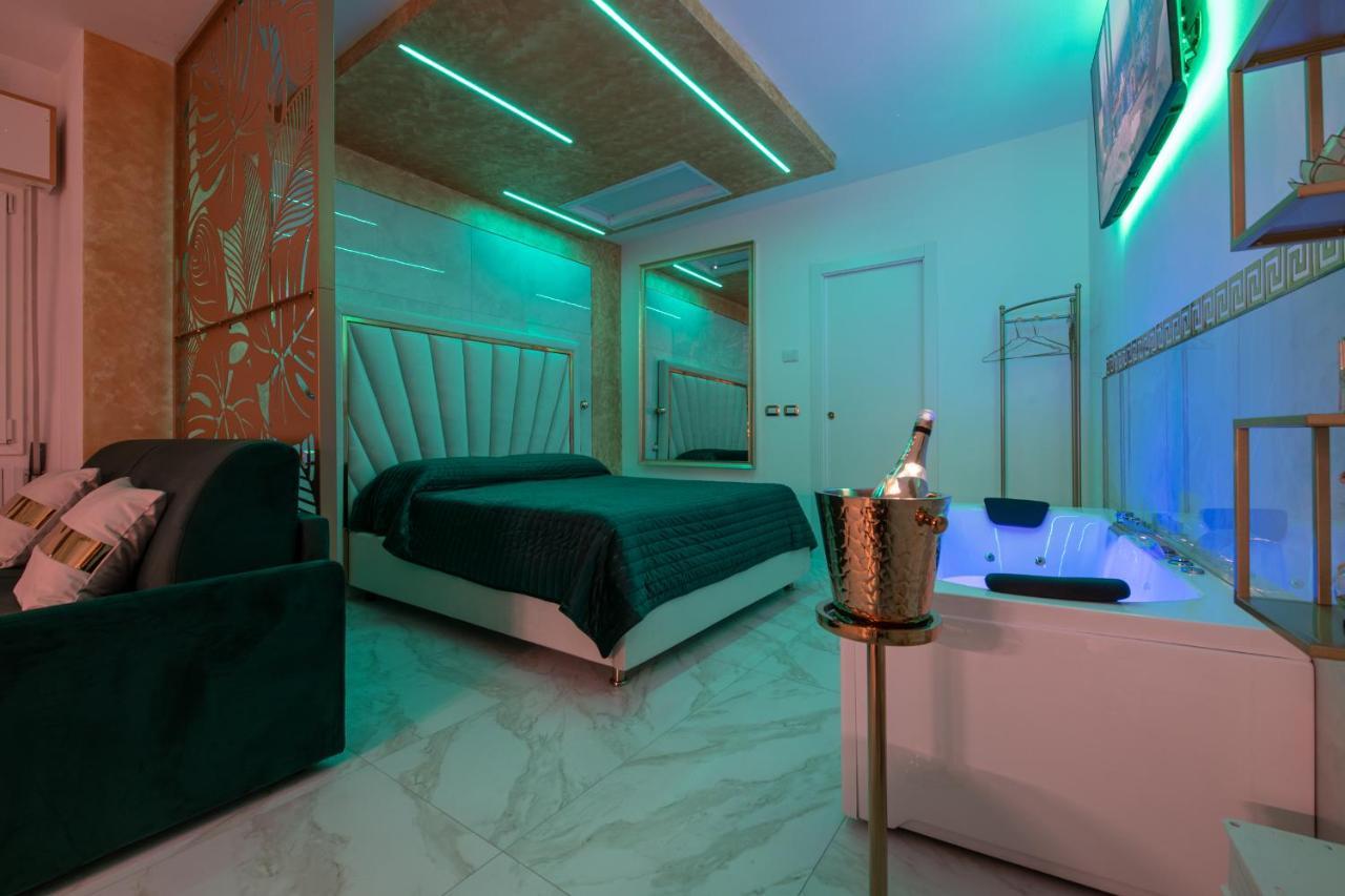 Fashion Apartment Gold Bologna With Jacuzzi & Car Garage Dış mekan fotoğraf